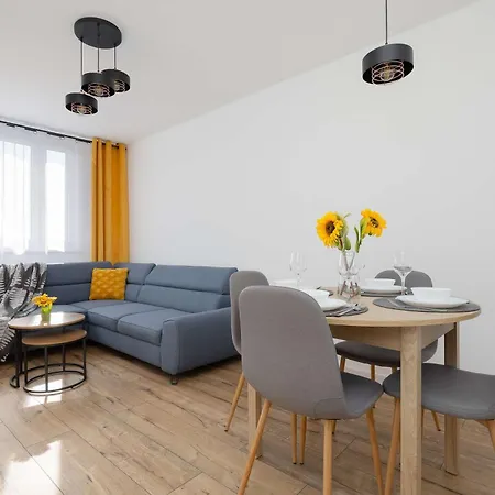 Cozy Air-conditioned In By Renters Lägenhet