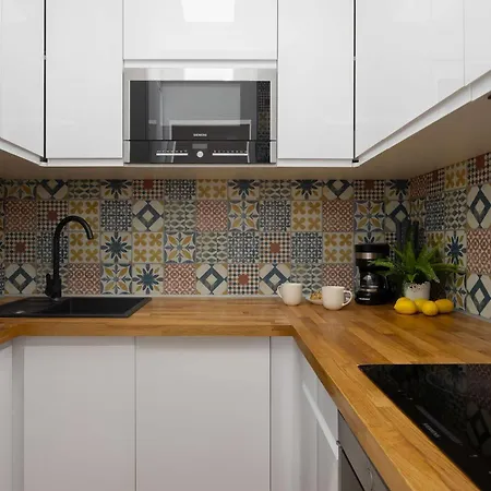 Cozy Air-conditioned In By Renters Warszawa
