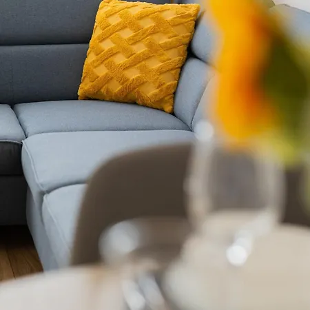Cozy Air-conditioned In By Renters